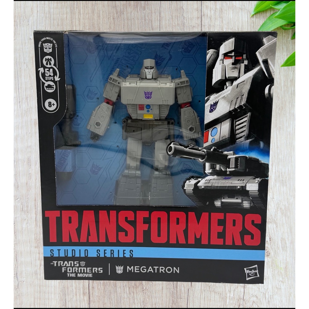 Hasbro Transformers Studio Series Megatron 86-31 Tank‎ G1 Movie Figure NIB